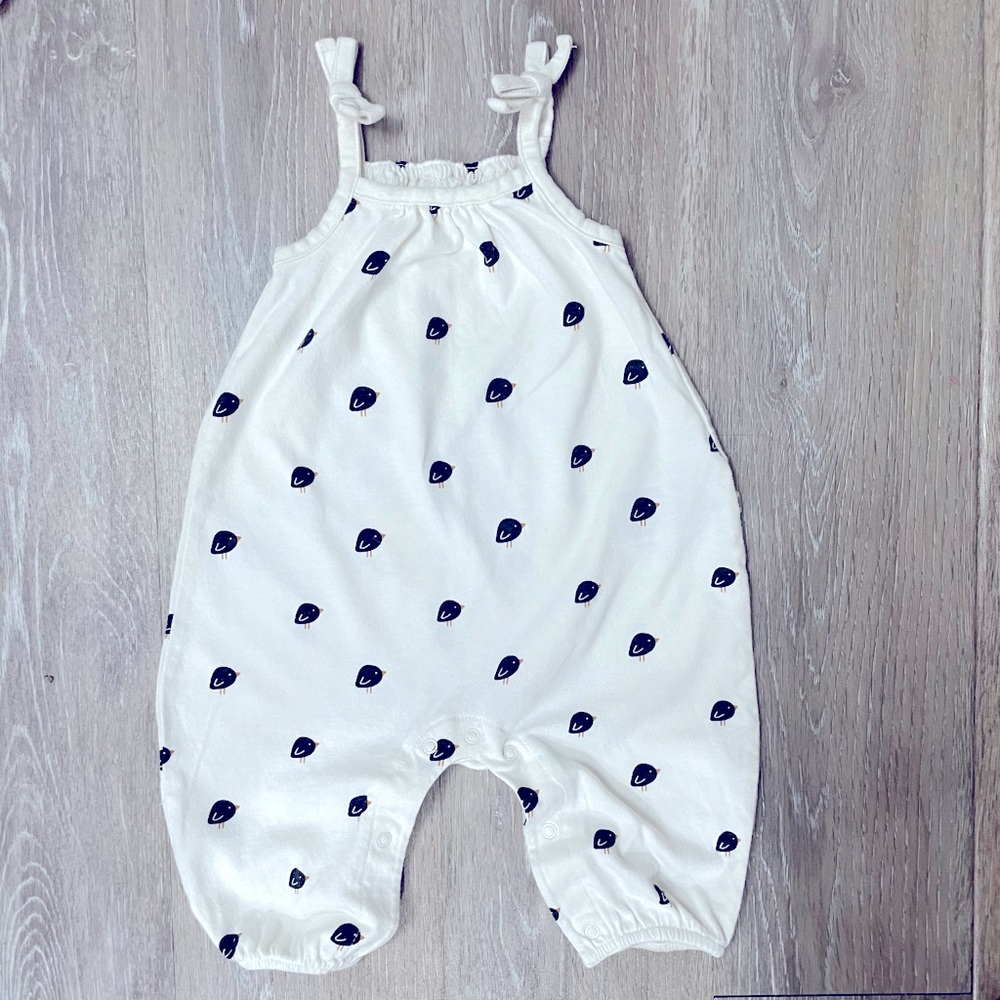 Gap organic cotton 0-3 baby one piece